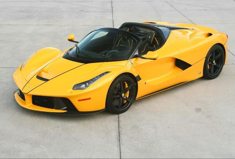 Ferrari LaFerrari Aperta, un esemplare all&#039;asta