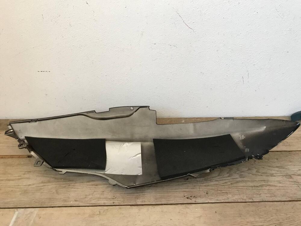 Carena post dx Honda Forza 2008 S.L (5)