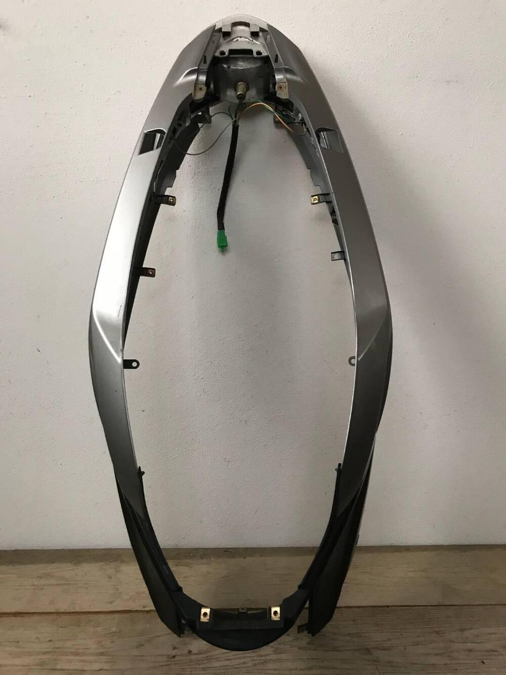 Carena post dx-sx con fanale Kymco Agility 1 tipo