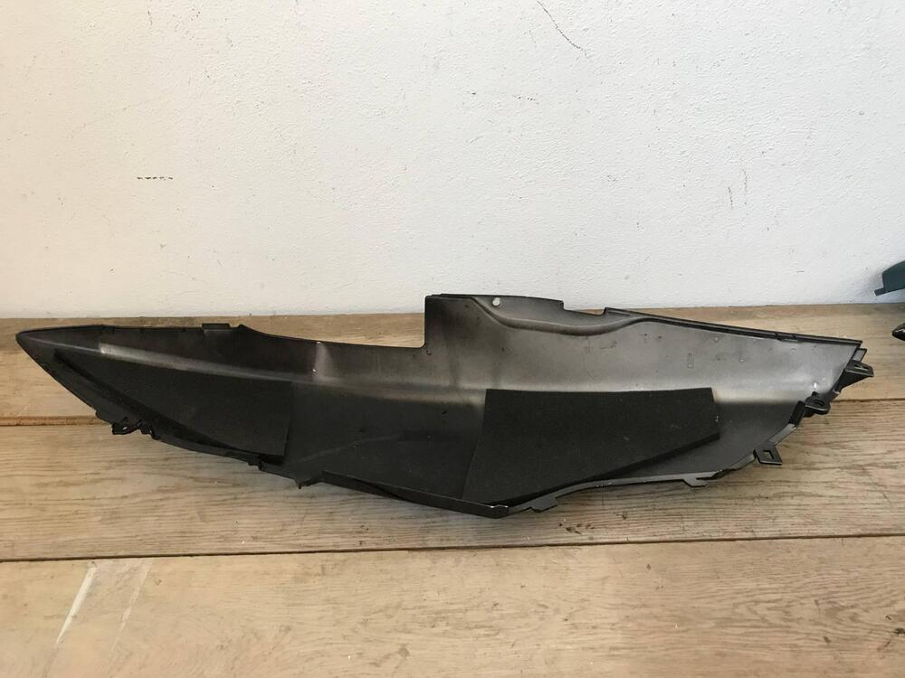 Carena post sx Honda Forza 2008 S.L (3)