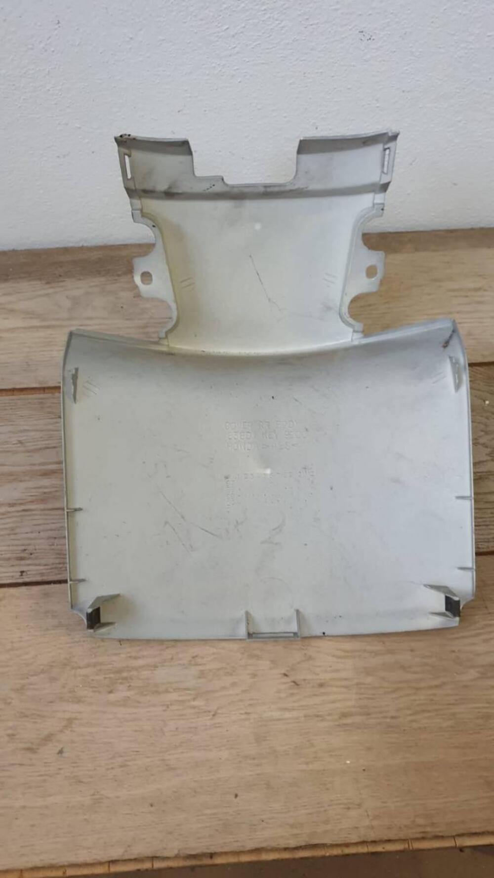 Codone post grigio Honda Pantheon 2T S.L (2)