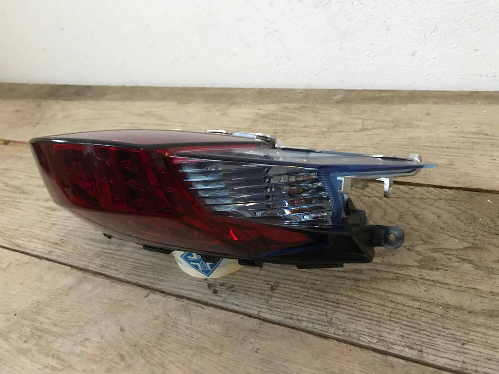 Fanale post I Kymco S.L (2)