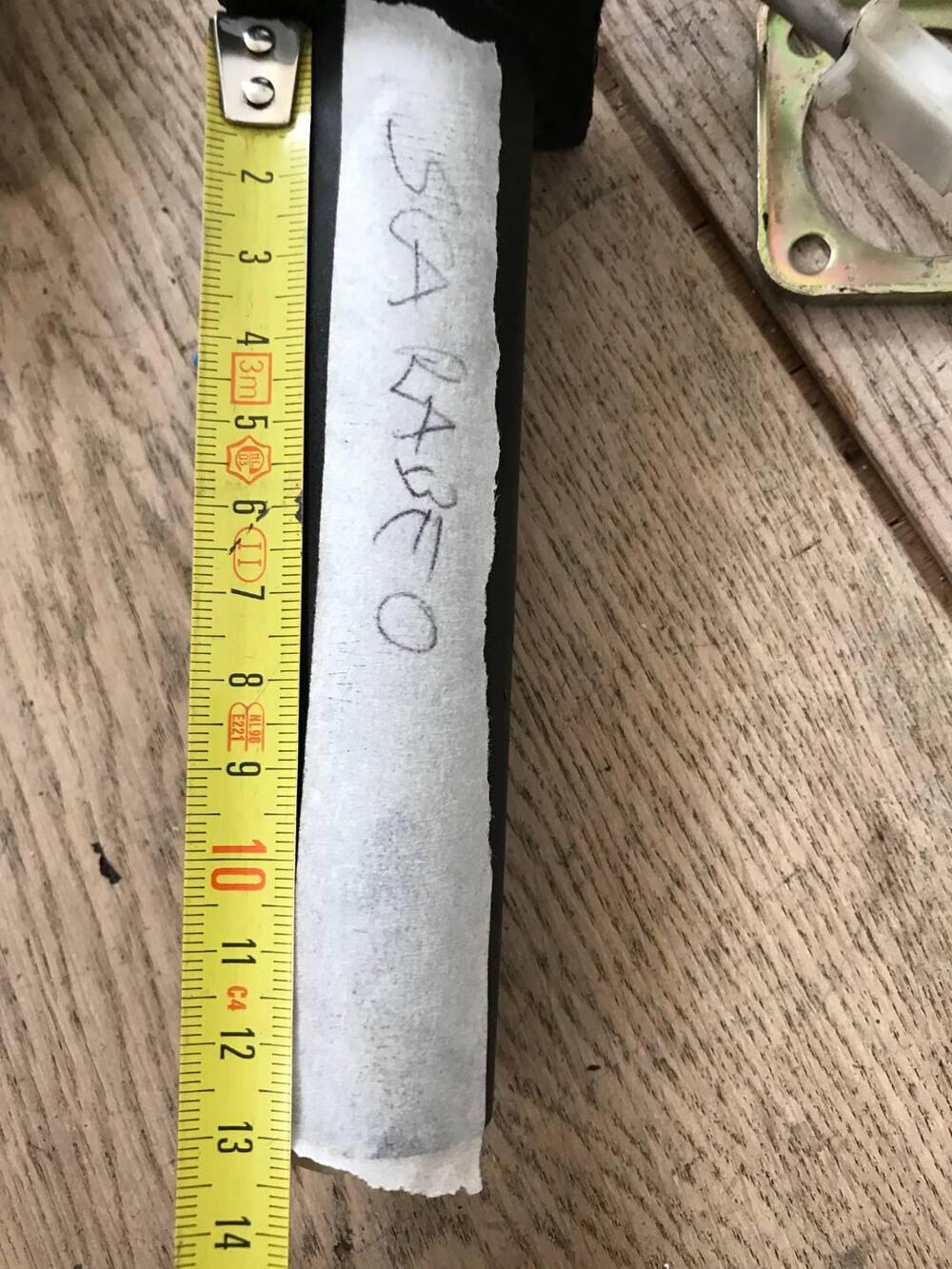 Galleggiante benzina Aprilia Scarabeo lunghezza 13 (3)