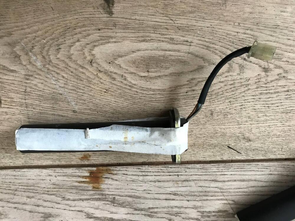 Galleggiante benzina Aprilia Scarabeo lunghezza 15 (2)