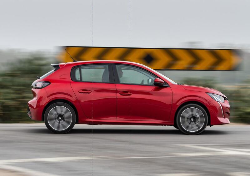 Peugeot 208 (2012-20) (9)