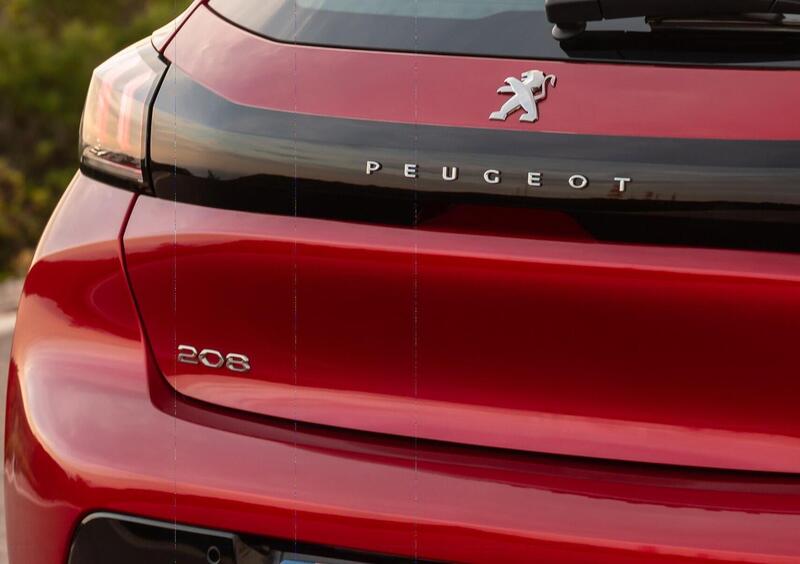 Peugeot 208 (2012-20) (24)