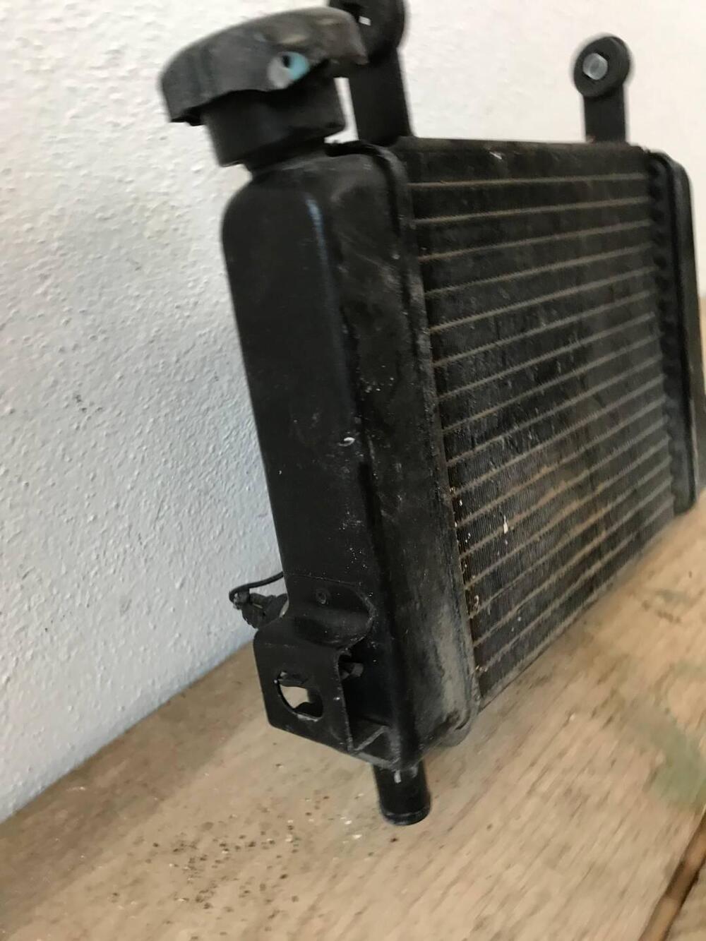 Radiatore Honda CBR 125 1 tipo S.L (6)