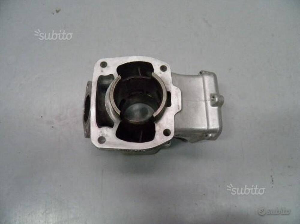 CILINDRO USATO PER APRILIA MOTORE ROTAX 125. (2)