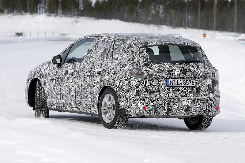 La BMW Serie 2 Active Tourer avvistata in fase di sviluppo