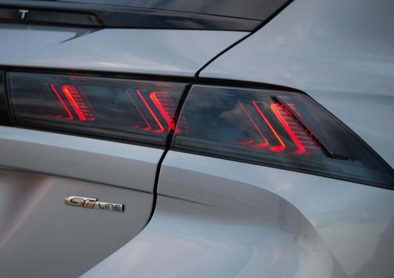 Peugeot 508 SW (2018-25) (34)