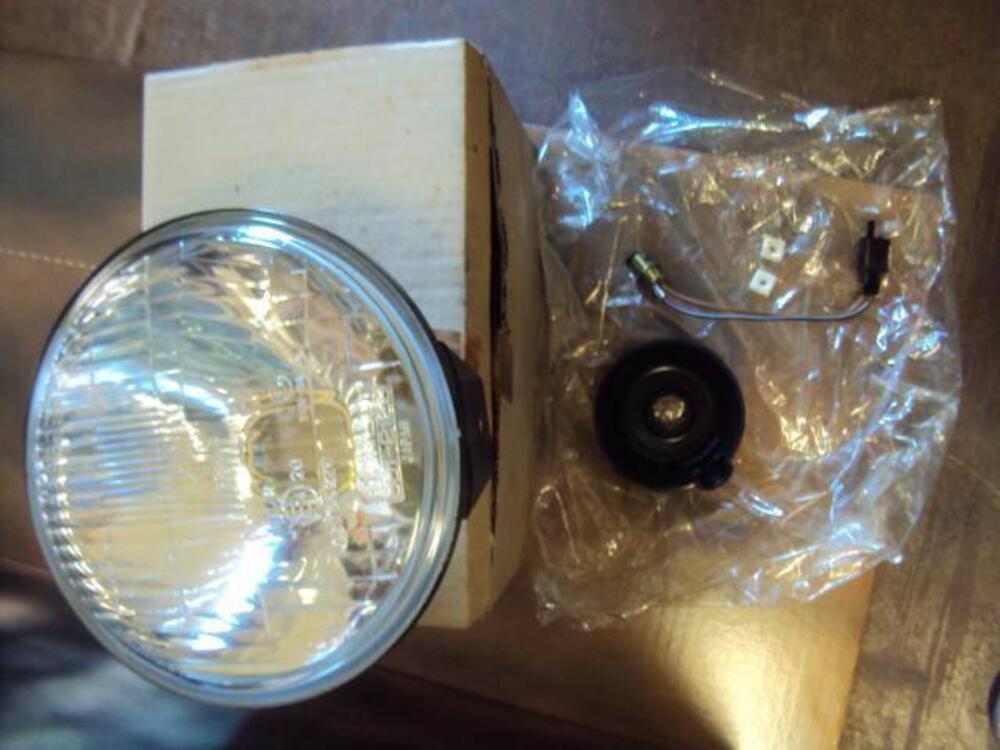 FARO ANTERIORE Suzuki (2)