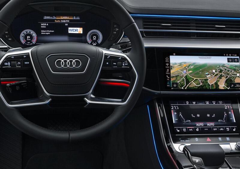 Audi A8 (37)