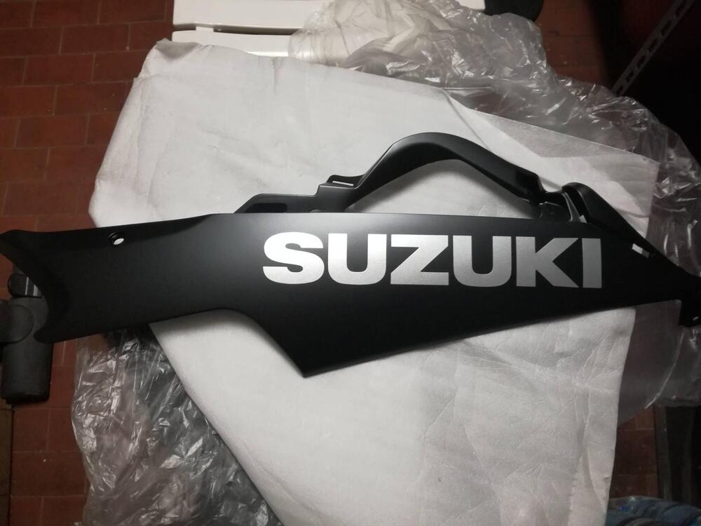carenatura inferiore suzuki gsxr600 k6 nero (2)