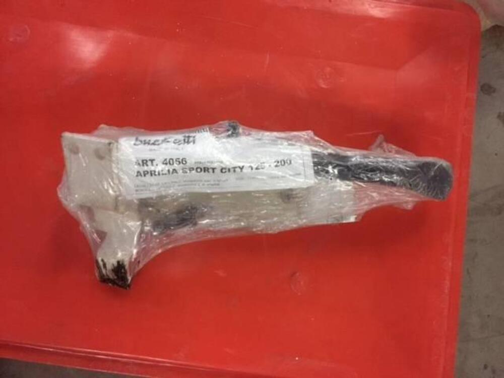 Cavalletto per Aprilia Sport City 125-200 Buzzetti