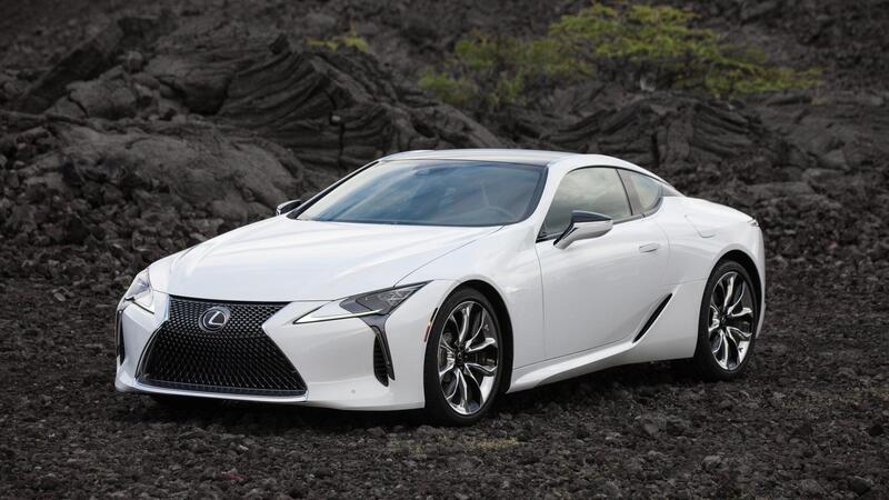 Lexus LC Coup&eacute; 2021: restyling e aggiornamenti tecnici