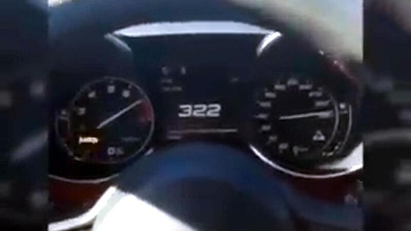 322 km/h con la Giulia Quadrifoglio: la super Alfa Romeo scatenata in autobahn [VIDEO]