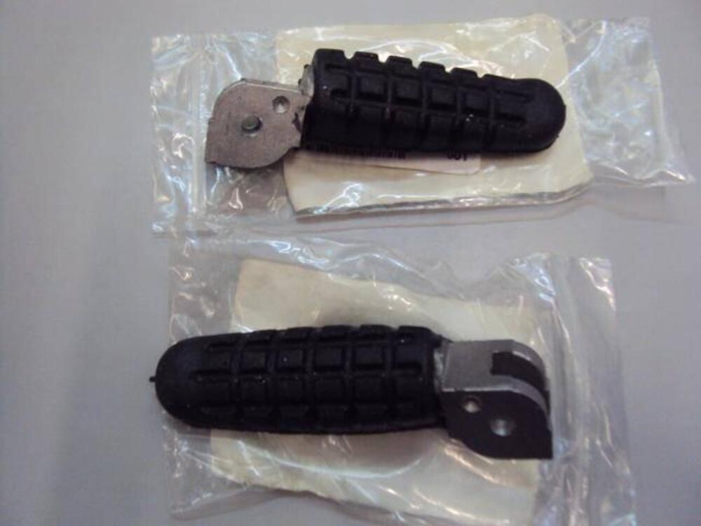 PEDANA POGGIAPIEDE CAGIVA MV Agusta