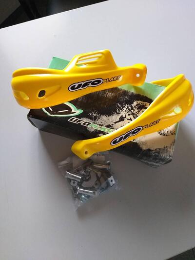 Paramani Oklahoma universali Ufo Plast