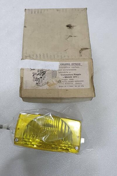 FANALE FARO ANTERIORE PER PIAGGIO BRAVO Sgr