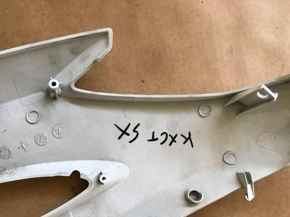 Carena ant sx sup. bianca Kymco K-Xct 300 SL (2)