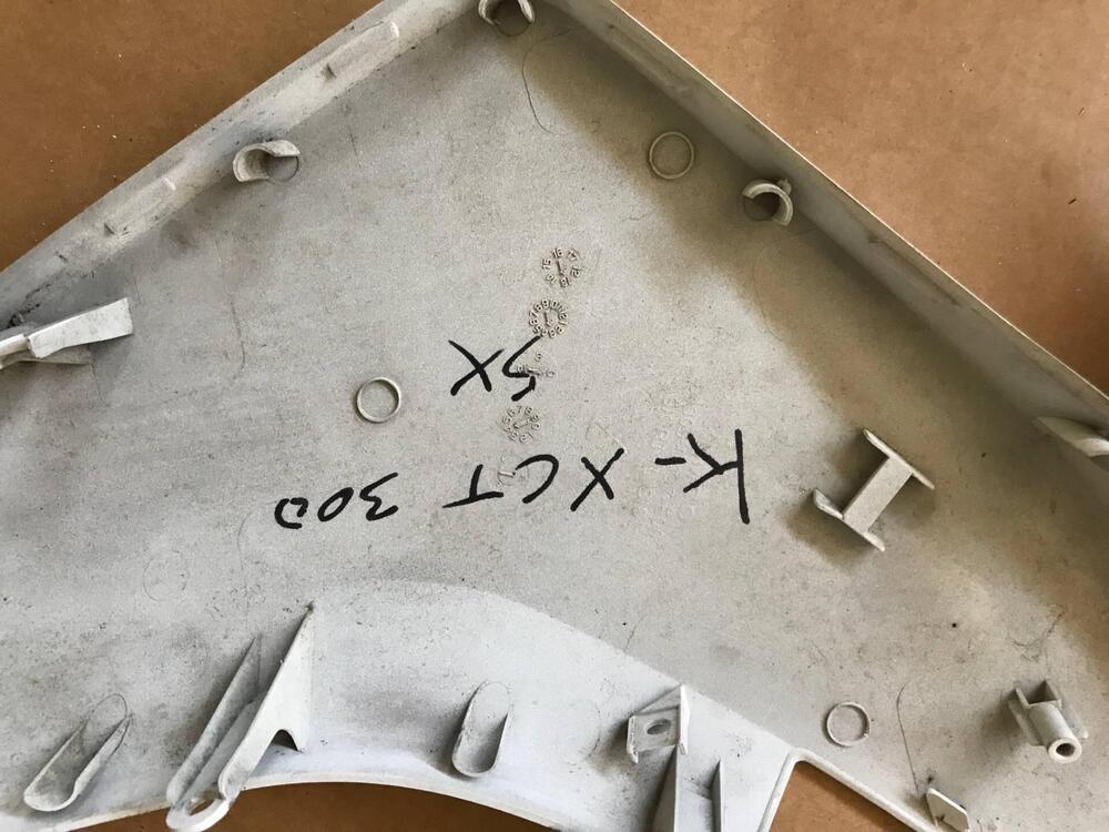 Carena lat sx inf bianca Kymco K- Xct SL (6)