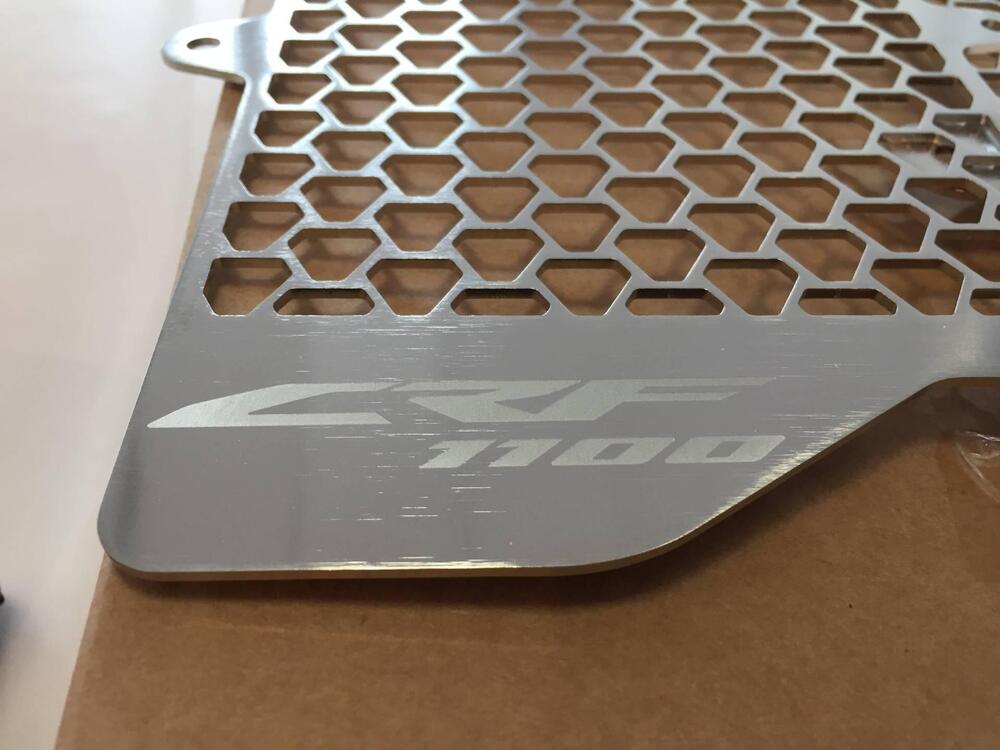 GRIGLIA RADIATORE AFRICA TWIN 1100 Honda (3)