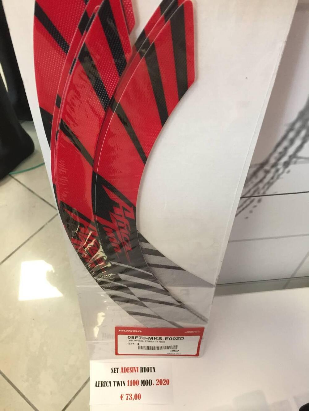 adesivi ruota Africa Twin 1100 Honda (3)