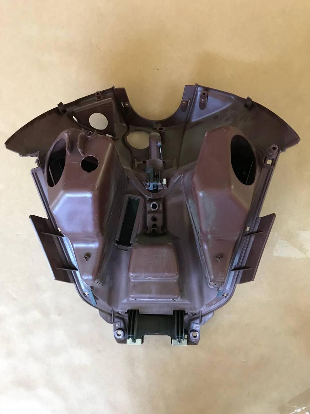 Scudo int. marrone Beverly 300 SL Piaggio (9)