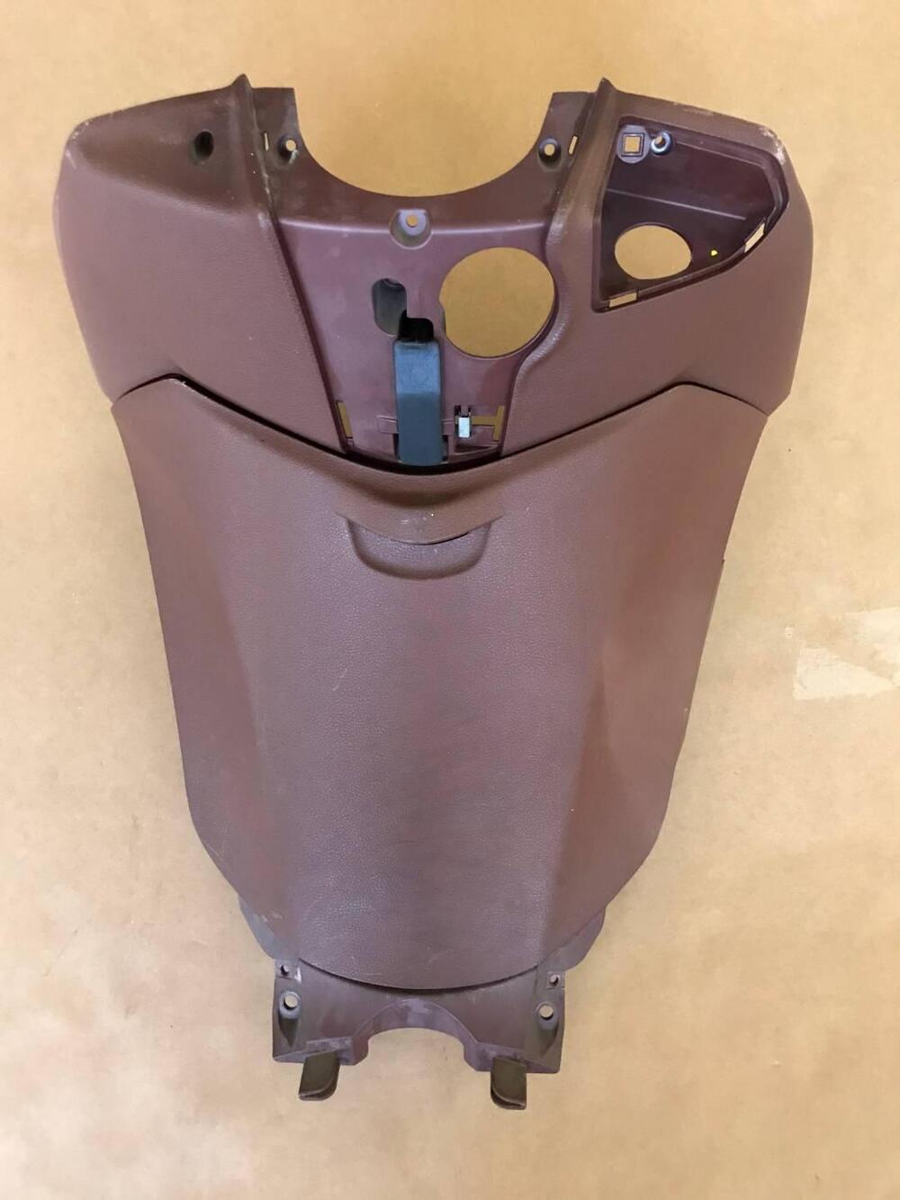 Scudo int. marrone Beverly 300 SL Piaggio (2)