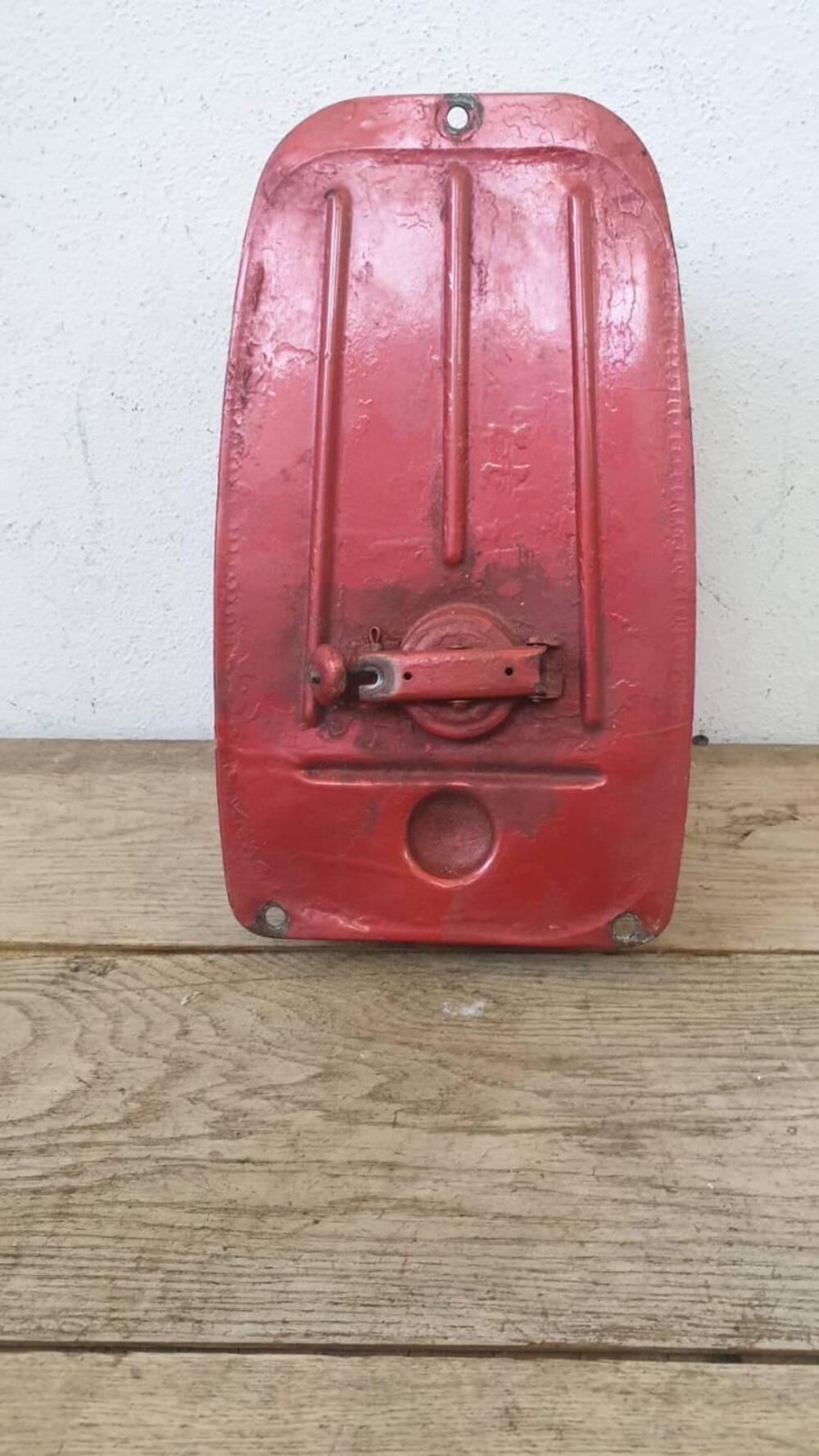 Serbatoio Vespa rosso S.L Piaggio (4)