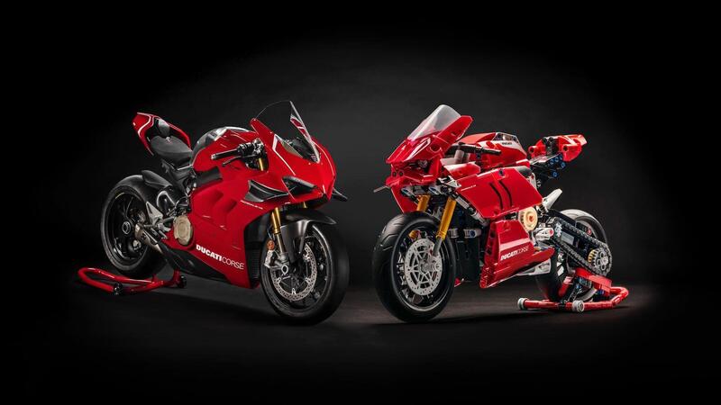 Ducati Panigale V4R: arriva in versione LEGO Technic