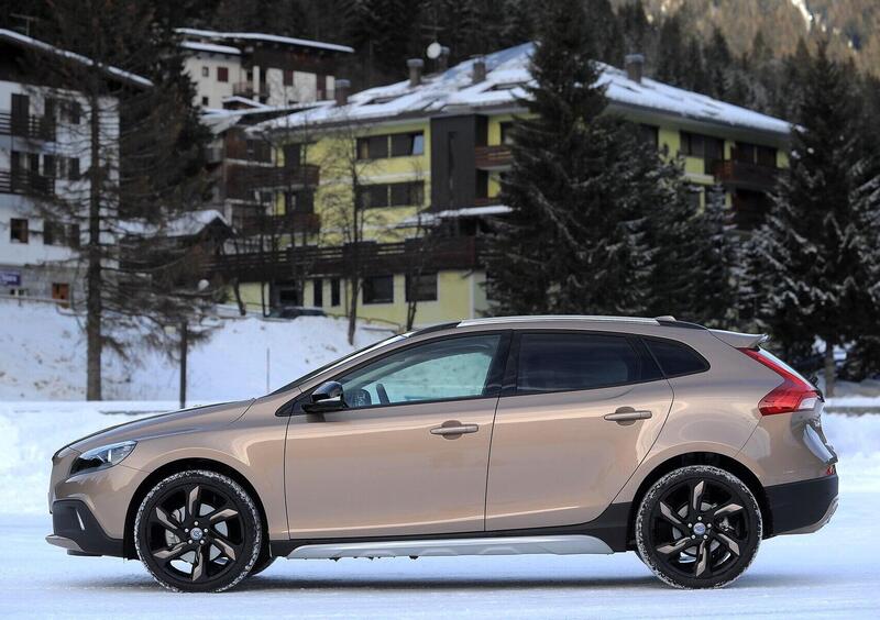 Volvo V40 Cross Country (2012-20) (2)