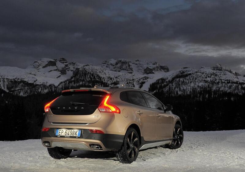 Volvo V40 Cross Country (2012-20) (9)