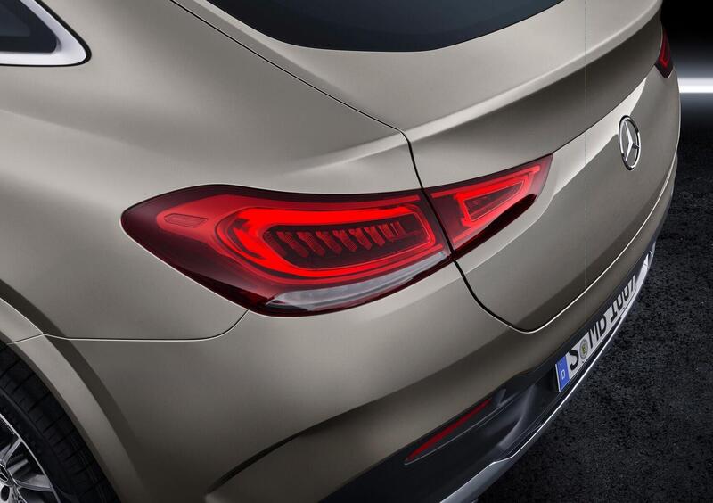 Mercedes-Benz GLE Coupé (2020-->>) (32)