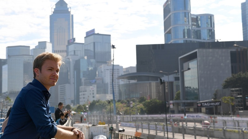 F1, Rosberg: &laquo;Potrei avere meno talento di Hamilton&raquo;