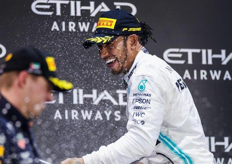 Formula 1, Hamilton: «Non lascio la Mercedes»