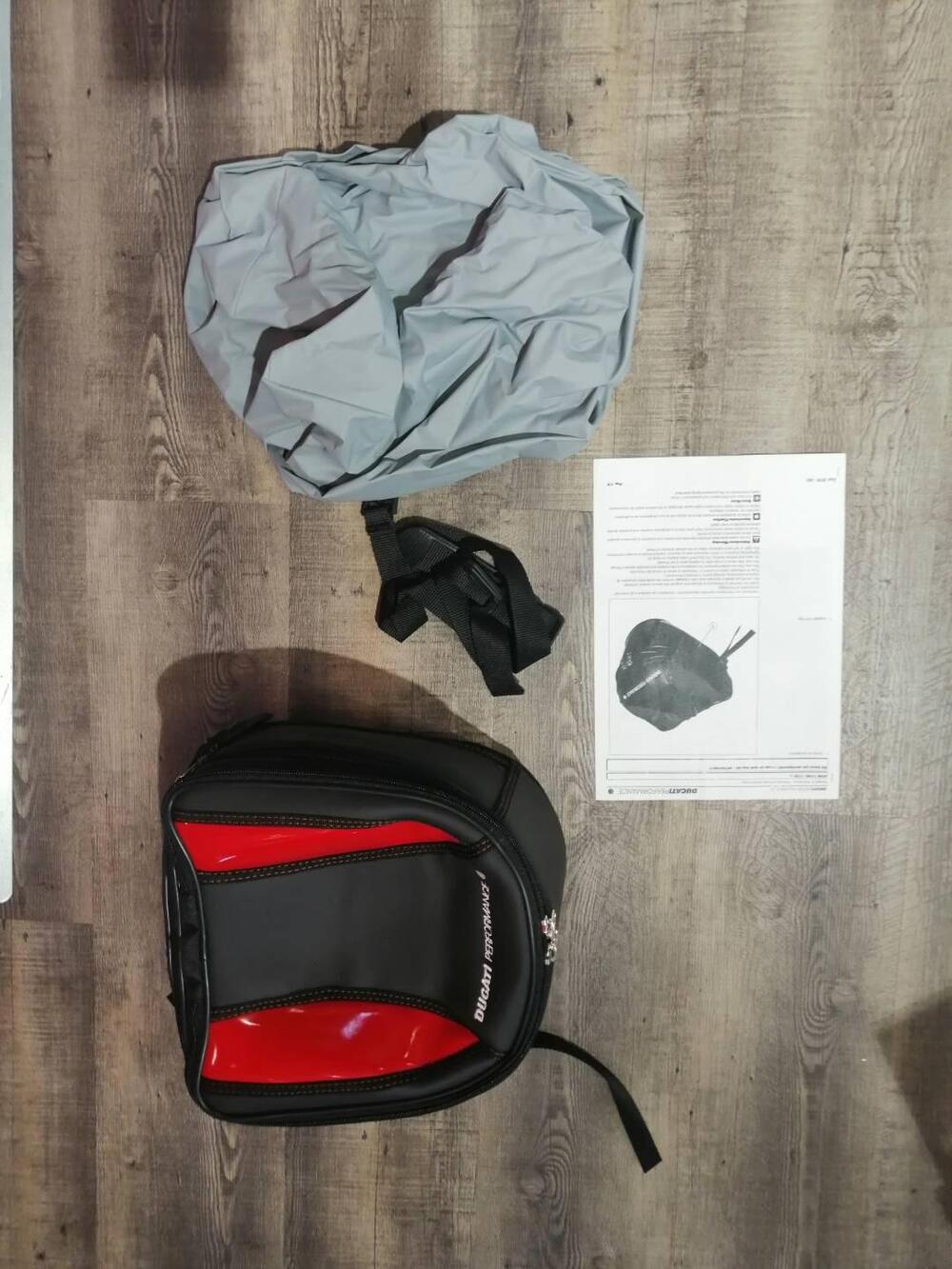 BORSA PORTAPACCHI HYPERMOTARD Ducati (5)