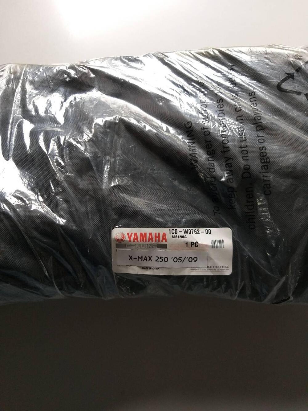 Telo copri gambe Yamaha XMAX 125/250 (2)