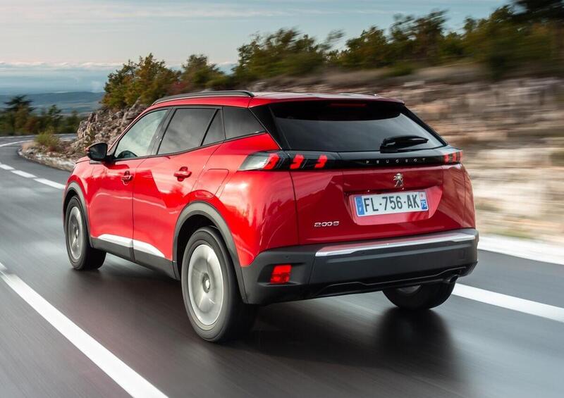 Peugeot 2008 (2019-->>) (17)