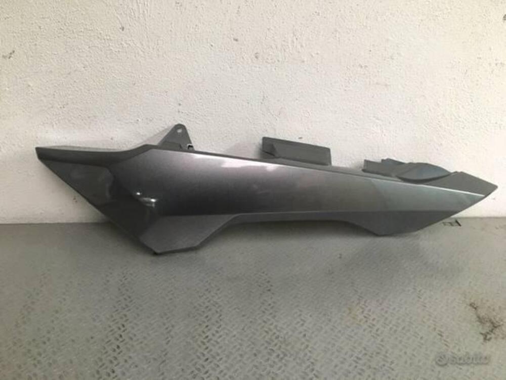 Carena riparo sedile sinistro grigio Honda NC750X