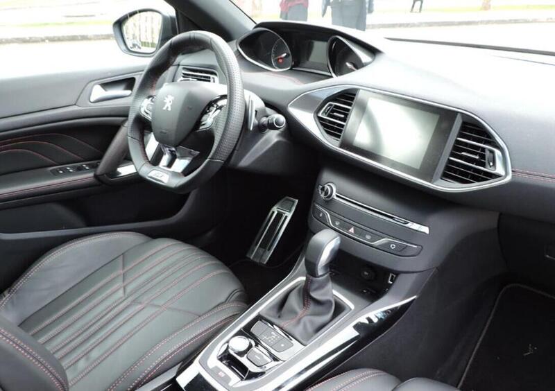 Peugeot 308 SW (2014-21) (12)