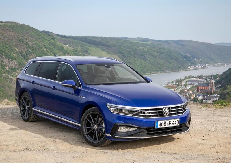 Volkswagen Passat Variant (2014-23) (9)