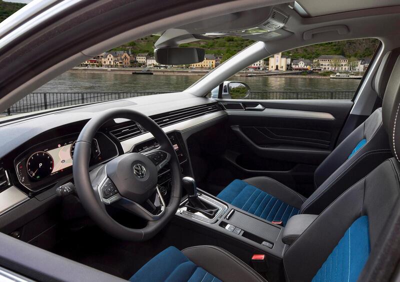 Volkswagen Passat (2014-21) (16)