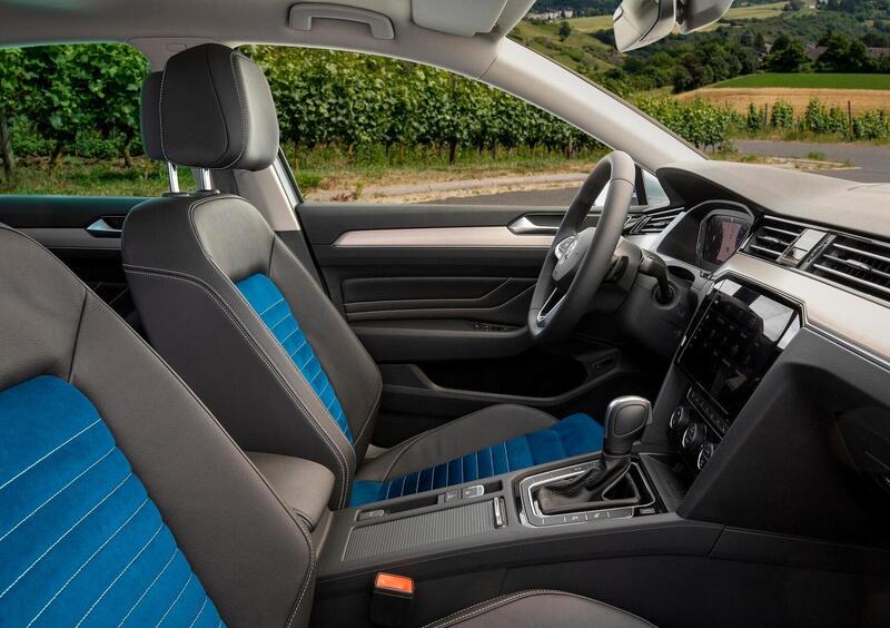 Volkswagen Passat (2014-21) (12)