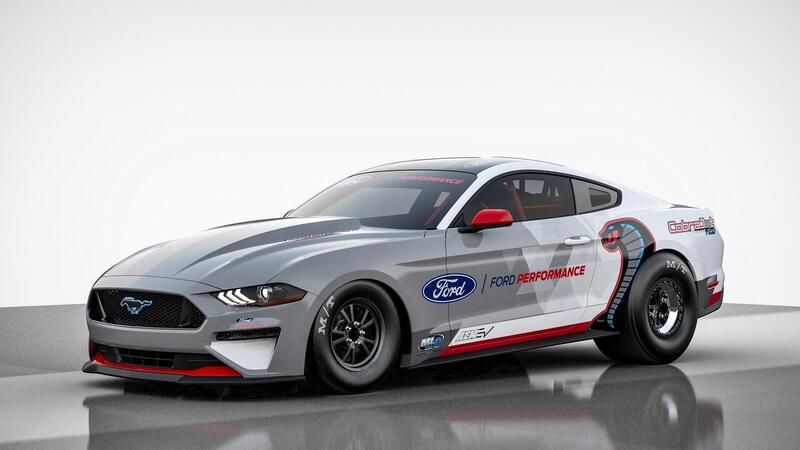 La prima Ford Mustang elettrica &egrave; un Dragster da 1.400 CV e 1/4 di miglio in 8 secondi