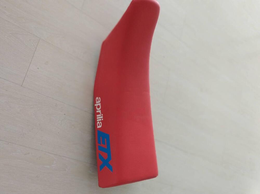 SELLA APRILIA ORIGINALE ETX 8129017 (2)