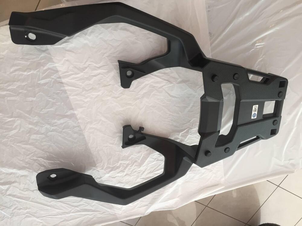 Portapacchi X-adv Honda (2)