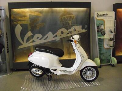 Vespa Sprint 125 3V (2014 - 16) nuova