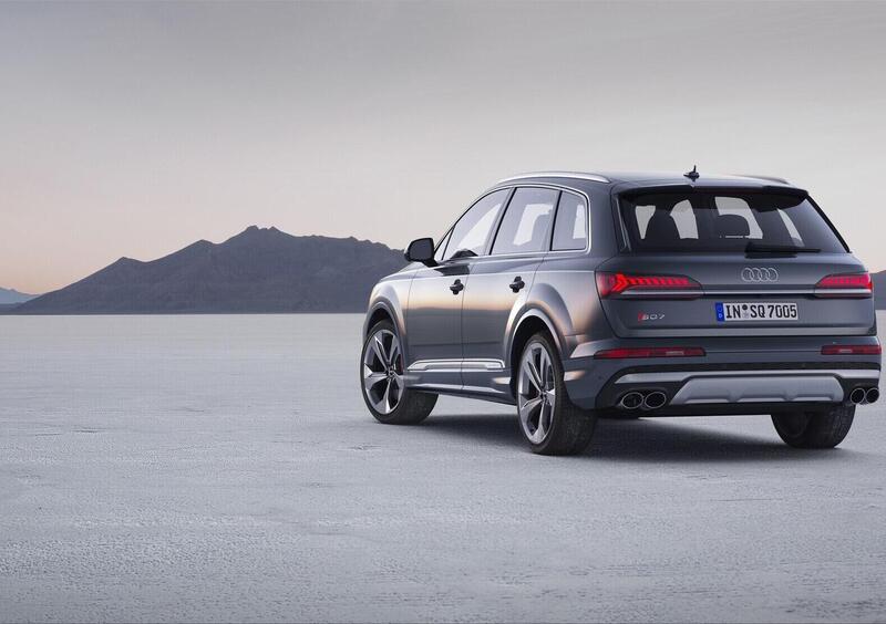 Audi SQ7 (2016-->>) (17)