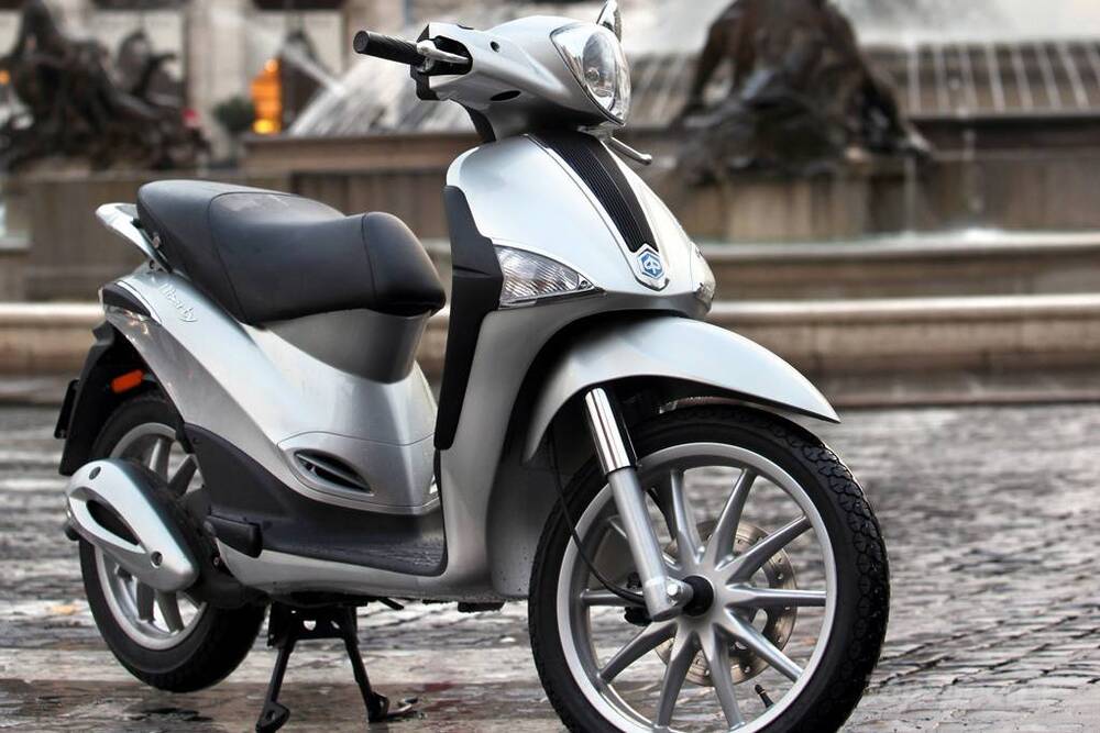 Piaggio Liberty 125 i-get ABS (2016) (2)
